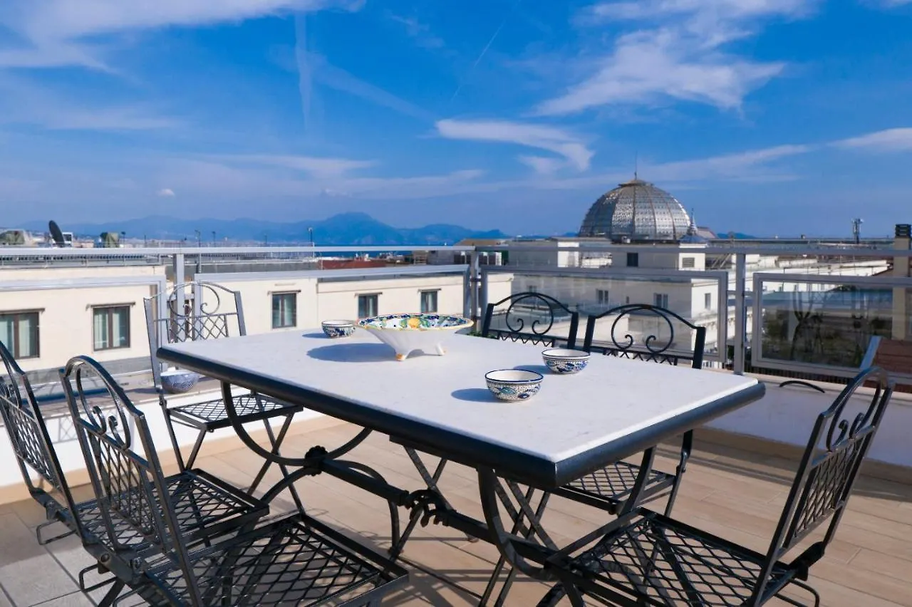 Royal Boutique Napoli 호텔